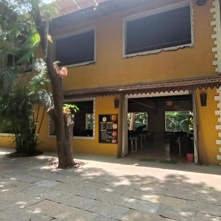 Pinewood Resort Karjat Kültér fotó