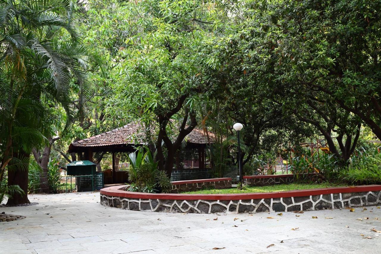Pinewood Resort Karjat Kültér fotó