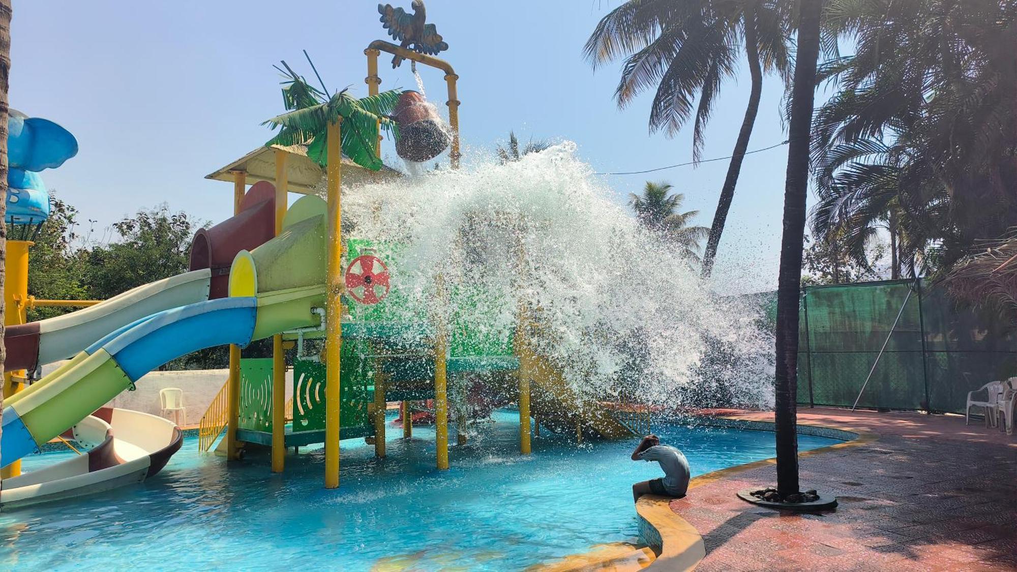 Pinewood Resort Karjat Kültér fotó
